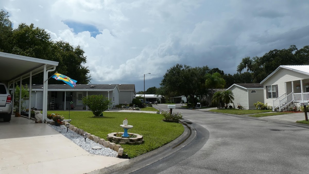 The Lakes at CountryWood, a community in Plant City